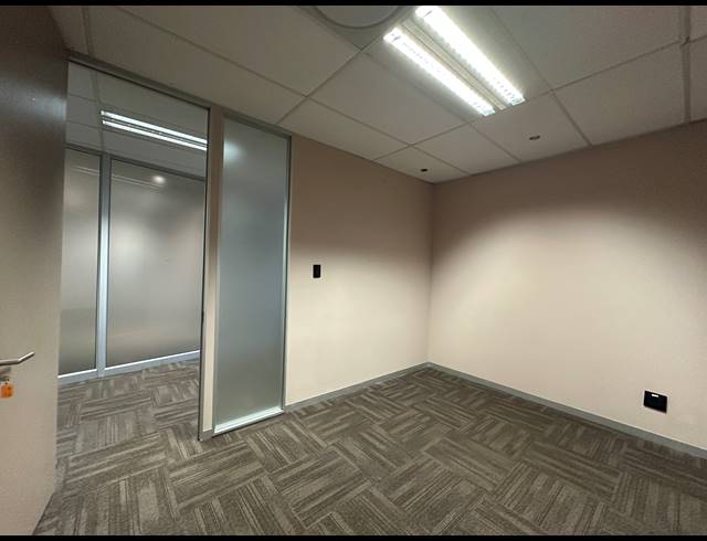 509.30M² OFFICE TO LET IN HIGHVELD